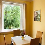 Lägenhet With View In Jolster