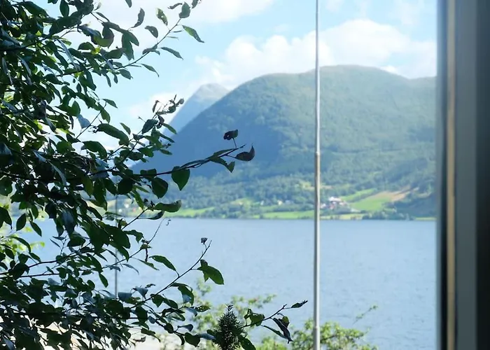 With View In Jolster Apartamento